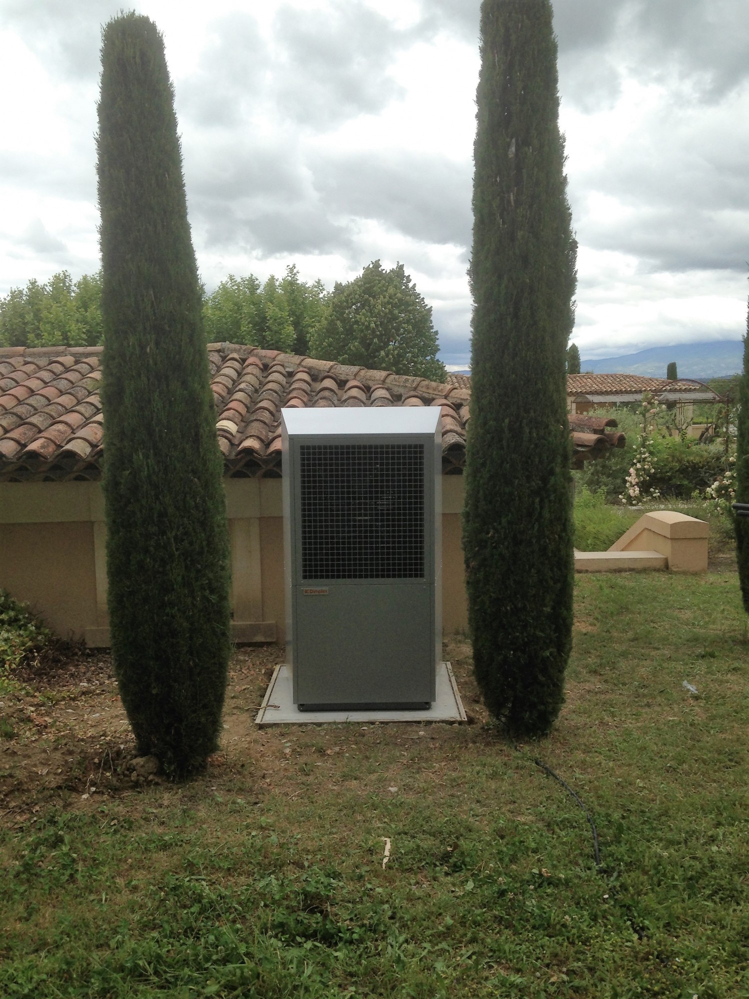 Installation pompe à chaleur piscine HAUT DE GAMME DIMPLEX à Aix en Provence
