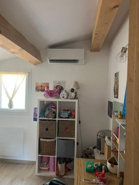 Quand la chaleur s'installe à Rognes, Eco Système est la pour vous apporter la fraîcheur avec une climatisation Panasonic bi-split