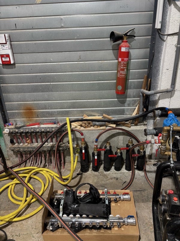 Désembouage d'un plancher par ECO SYSTEME