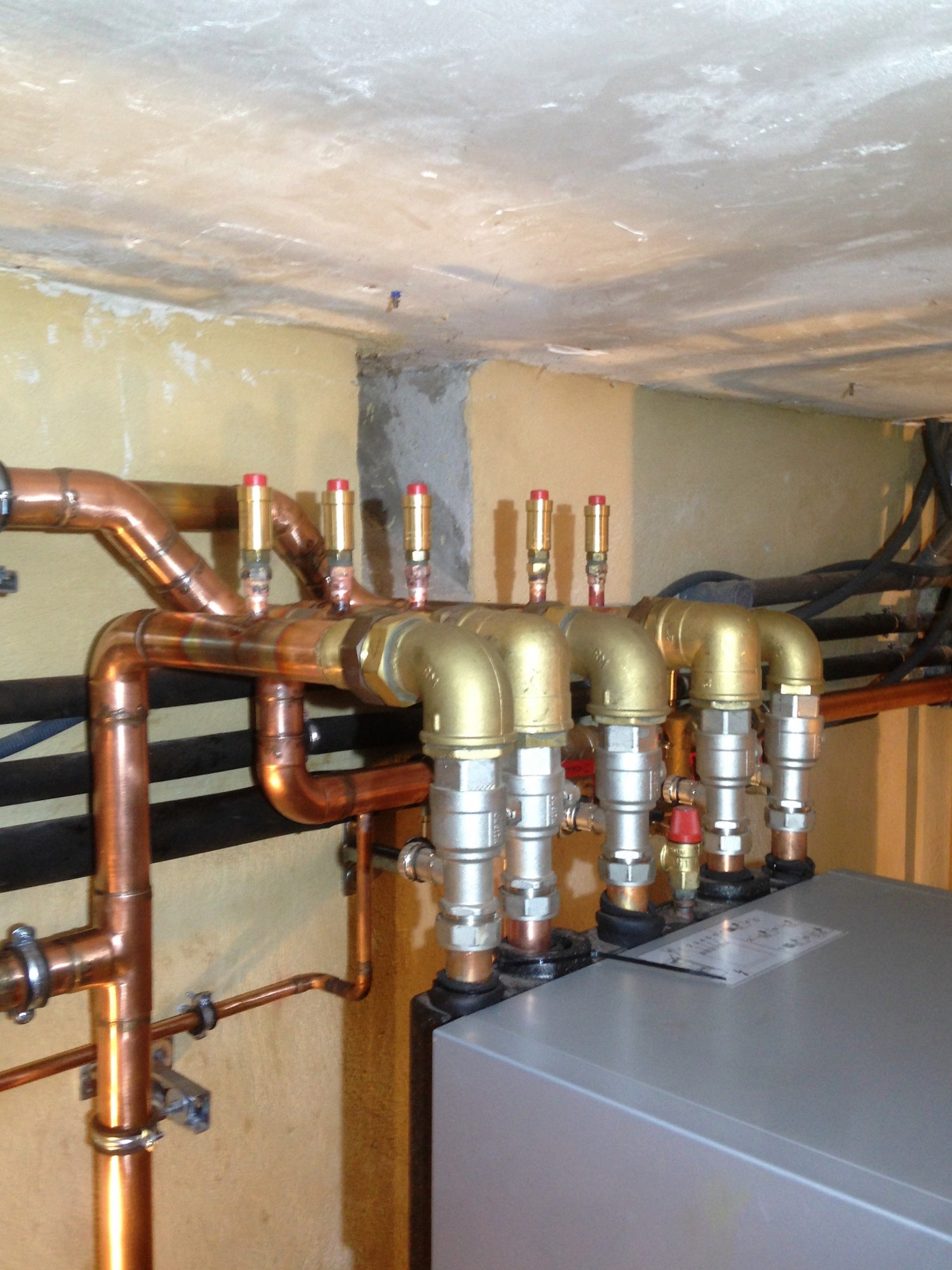 Installation pompe à chaleur géothermique ALPHA INNOTEC ALTERRA SWC 192 H3 à Luynes.